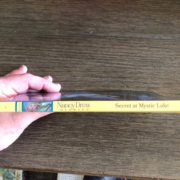Nancy Drew Diaries: Secret at Mystic Lake By: Carolyn Keene paperback book - Picture 3 of 3